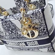 Dior Medium Lady D-Lite Bag Blue Dior Around the World Stella Embroidery - 5