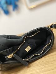 Chanel Hobo Handbag Black Lambskin size 17.5 x 24 x 6 cm - 2
