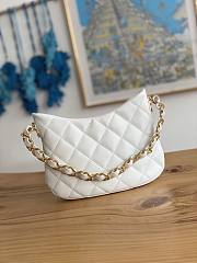 Chanel Hobo Handbag White Lambskin size 17.5 x 24 x 6 cm - 6