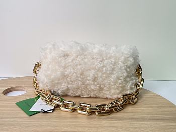 Bottega Veneta Chain Pouch Shearling White Bag size 31x12x16 cm