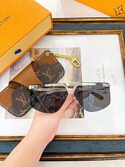 Louis Vuitton Sunglasses 1825E - 4