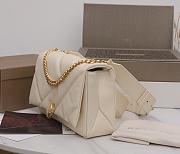 Bvlgari Serpenti Cabochon Crossbody Bag White Calf Leather size 27x18x11 cm - 4
