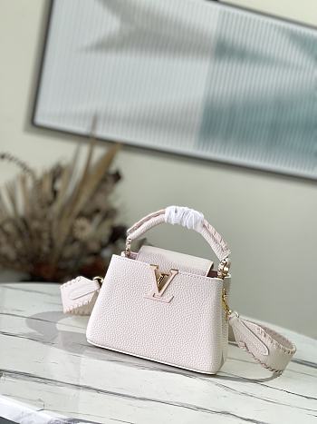 Louis Vuitton Capucines Mini Cream Beige/Pearly Pink Taurillon Leather 21cm