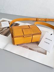Bottega Veneta Candy Cassette Orange Calfskin size 12 x 8 x 4 cm - 3