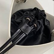 Givenchy Small Cut Out Bucket Bag White/Black size 11.5 × 17.5 × 11.5 cm - 5