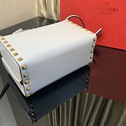 Valentino Rockstud Alcove Box Bag White Size 19 x 12 x 8 cm - 5