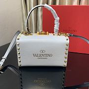 Valentino Rockstud Alcove Box Bag White Size 19 x 12 x 8 cm - 2