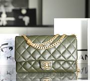 Chanel Flap Bag in Khaki Green Lampskin AS3609 size 25x16x10 cm - 1