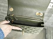 Chanel Flap Bag in Khaki Green Lampskin AS3609 size 25x16x10 cm - 5