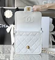 Chanel Small Flap Bag With Top Handle White Grain Leather AS3652 Size 20.5 cm - 3