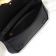 Gucci Blondie Shoulder Bag Black Leather 699268 size 28x16x4 cm - 4