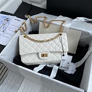 Chanel 2.55 Handbag White Aged Calfskin & Gold-Tone Metal Size 24 cm - 1