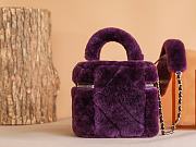 Chanel Vanity Case Purple Shearling size 27 x 17 x 17 cm - 2