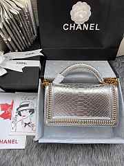 Chanel Boy Bag White Snake leather With Top Handle 25cm - 2