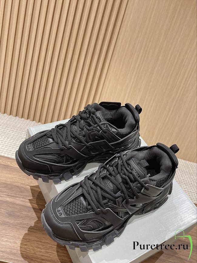 Balenciaga Track LED Trainers 05 - 1