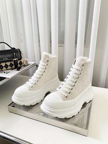 Alexander McQueen Tread Slick Boot in White
