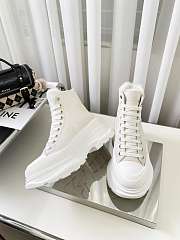 Alexander McQueen Tread Slick Boot in White - 5