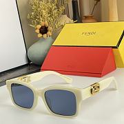 Fendi Sunglasses FE40050F - 3