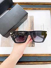 Givenchy Sunglasses 40018U - 2
