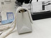 Chanel Classic Flap Bag White Caviar Golden Hardware A01116 size 20cm - 2