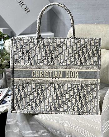 DIOR Book Tote Gray Dior Oblique Embroidery 41cm
