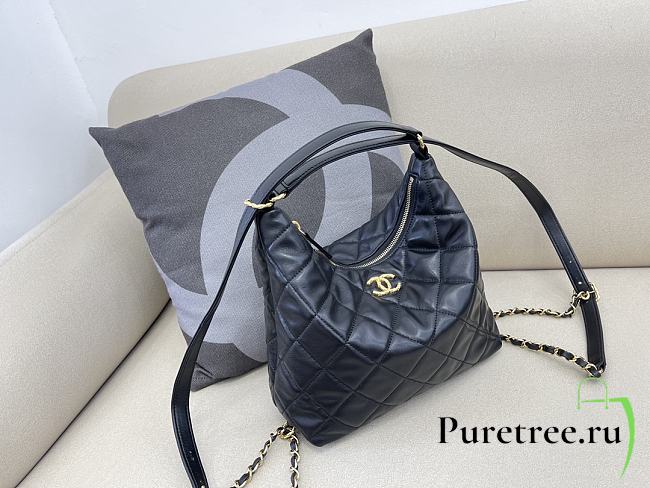 Chanel Hobo Bag Black Lambskin Size 25 x 26 x 8 cm - 1