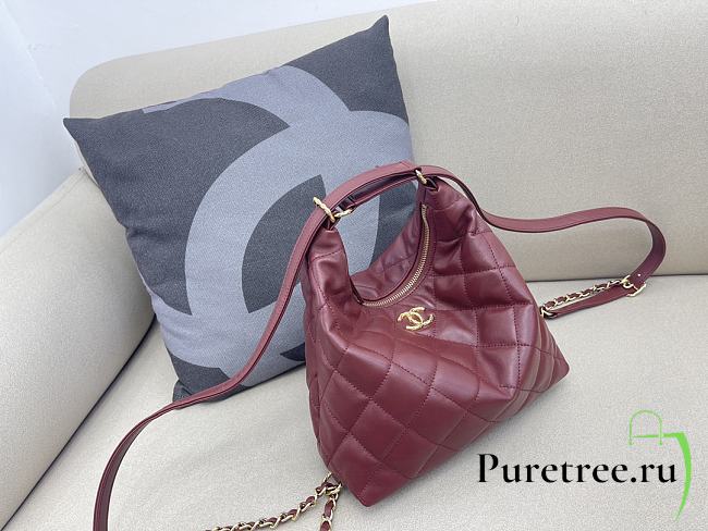 Chanel Hobo Bag Bordeaux Lambskin Size 25 x 26 x 8 cm - 1