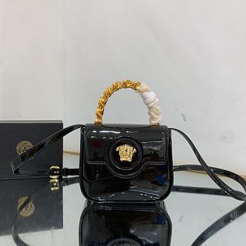Versace La Medusa Patent Mini Bag Black Size 16 x 6 x 12 cm