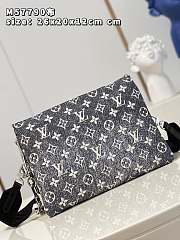 Louis Vuitton Coussin PM Gray Denim Textile Jacquard 26 x 20 x 12 cm  - 4