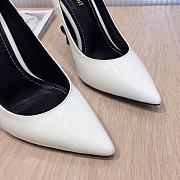 YSL Opyum Pumps In White Patent Leather With Black Heel - 6