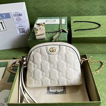 Gucci GG Matelassé Leather Small Bag White size 23.5x19x8 cm