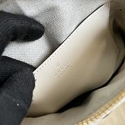 Gucci GG Matelassé Leather Small Bag White size 23.5x19x8 cm - 4