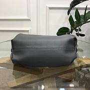 Bottega Veneta Teen Chain Pouch Gray Leather 31x16x12 cm - 2