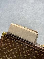 Louis Vuitton Madeleine BB Dove Gray/Cream Beige Leather M46041 size 24x17x8.5 cm - 3