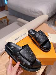 LV Slippers 310 - 3