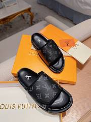 LV Slippers 310 - 5