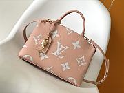 Louis Vuitton Petit Palais Trianon Pink/Cream M46353 size 29x18x12.5 cm - 1