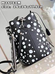 Louis Vuitton x Yayoi Kusama NeoNoe Black/White M21753 size 20x20x13 cm - 6