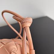 Bottega Veneta Mini Loop Camera Bag Pink size 17x10x6 cm - 6