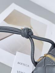 Bottega Veneta Mini Loop Camera Bag Gray size 17x10x6 cm - 6