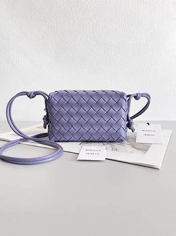 Bottega Veneta Mini Loop Camera Bag Purple size 17x10x6 cm