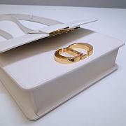Dior 30 Montaigne Bag White Box Calfskin size 24 x 17 x 6 cm - 4