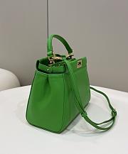 Fendi Peekaboo Mini Green Leather Bag size 23 x 18 x 11 cm - 2
