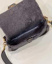 FENDI Baguette Dark Gray Lamb Wool size 28 x 8 x 14 cm - 6