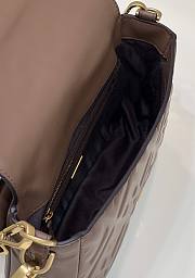 FENDI Baguette Dark Brown Leather Bag size 27 x 15 x 6 cm - 5