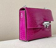 Hermes Verrou Chain Mini Bag Pink Crocodile size 17 x 13 x 5 cm - 3