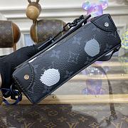 LV x YK Steamer Wearable Wallet Black/Silver size 18 x 11 x 6.5 cm - 5