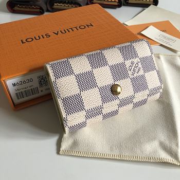 Louis Vuitton 6 Key Holder Damier Azur size 11 x 10 cm