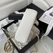 Chanel Clutch with Chain White Caviar Leather 12x17.5x5.5 cm - 5