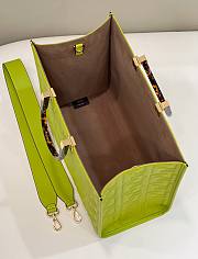 Fendi Sunshine Medium Green Leather Shopper size 37x13.5x32 cm - 4
